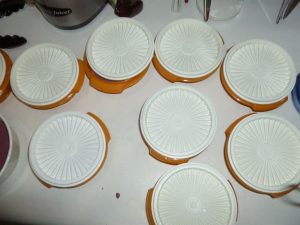 10 Ounce Tupperware snap on the lids